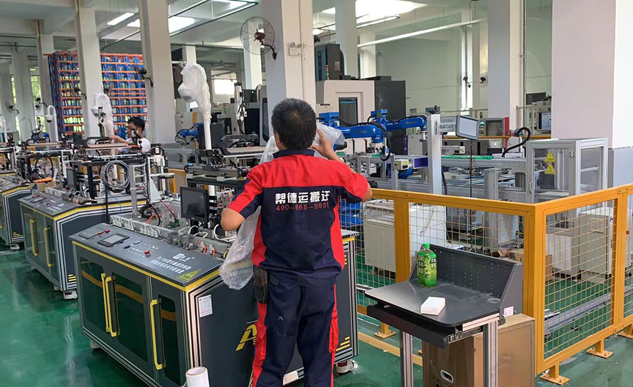 黌舍全體搬遷：數控加工實訓室搬遷注重事變